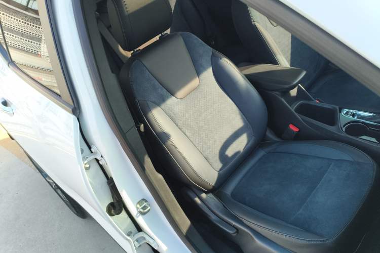 Used Buick Encore GX 2022 332T CVT Two-Wheel Drive Luxury Version
