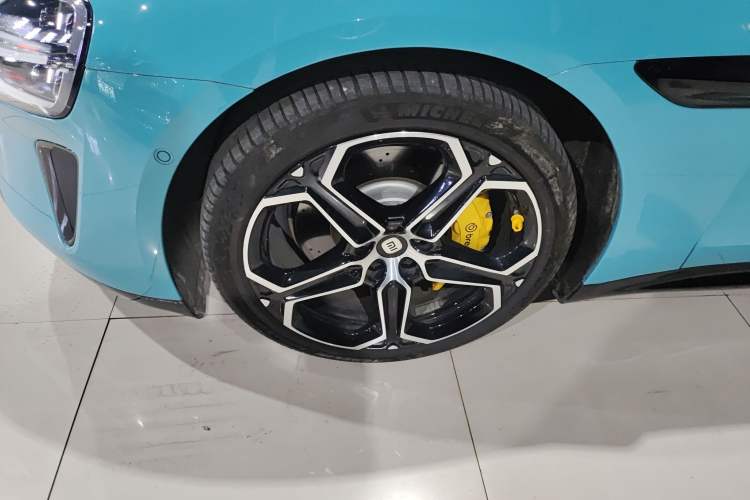 Used  SU7 2024 Four-Wheel Drive Ultra-Long Range Advanced Intelligent Driving Max Edition