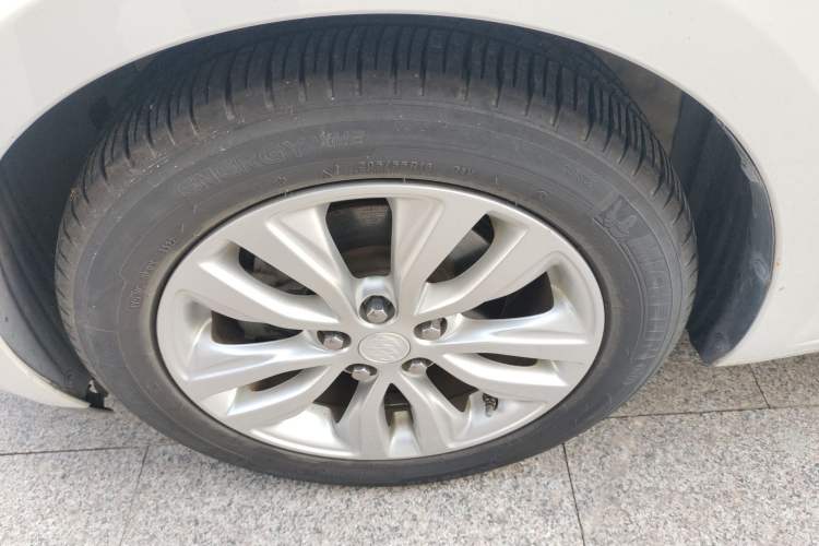 Used Buick GT 2018 15T Manual Elite Version China V Standard
