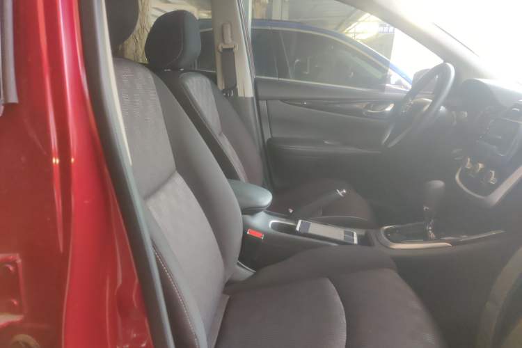 Used Nissan Tiida 2021 1.6L CVT Cool Edition
