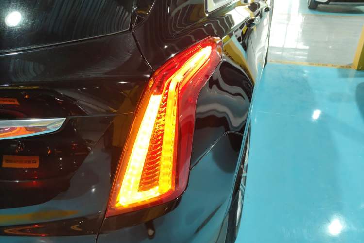 Used Cadillac XT5 2018 25T Luxury Model
