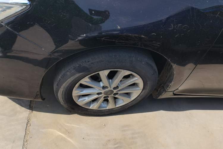 Used Toyota Camry 2015 2.0E Elite Edition
