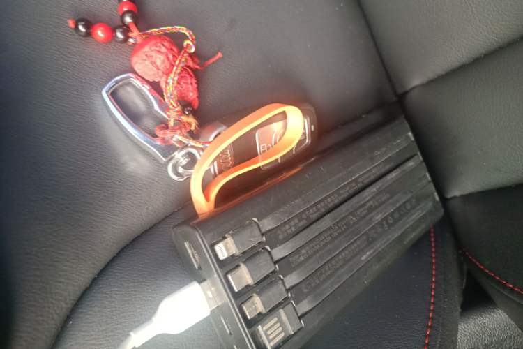 Used Haval H6 2015 Revised Version Sport Edition 1.5T Manual Transmission Two-Wheel Drive Elite Grade
