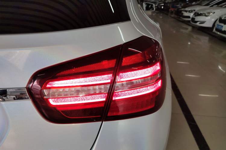 Used Mercedes-Benz GLA 2017 GLA 200 Fashion Model
