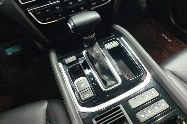 Used GAC Trumpchi GS8 2017 320T Two-Wheel Drive Luxury Smart Connectivity Version (7 Seats)