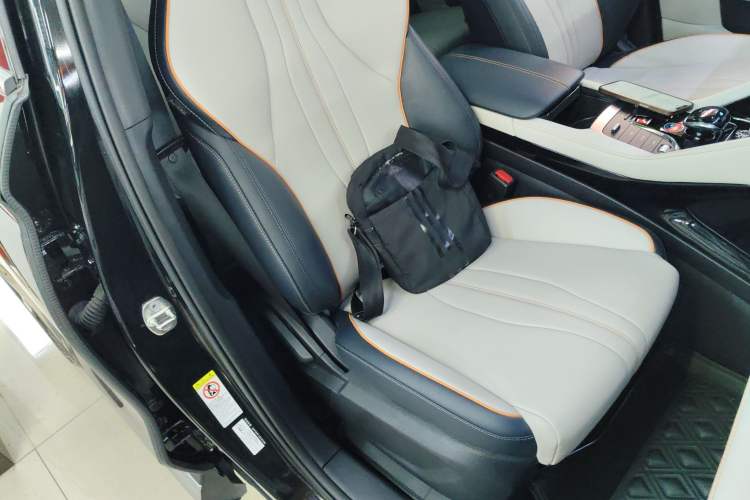 Used BYD Song PLUS New Energy 2021 DM-i 110KM Flagship Model
