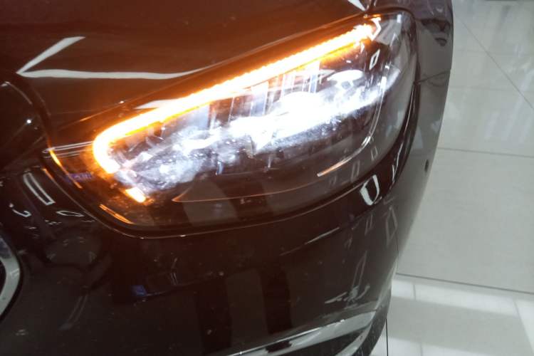 Used Mercedes-Benz E-Class New Energy 2022 Facelift E 350 e L Plug-in Hybrid Sedan
