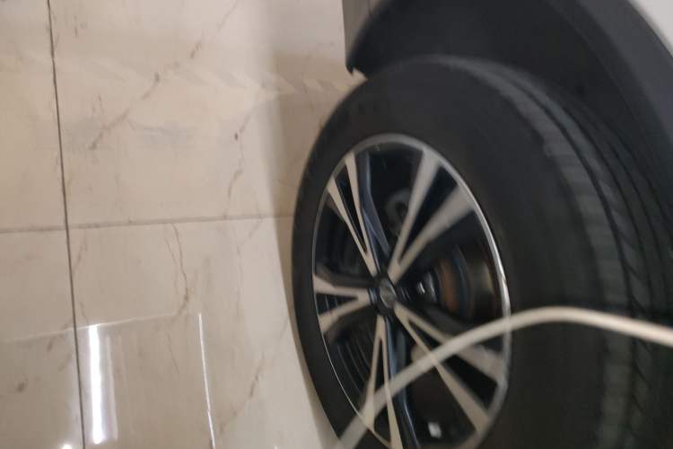 Used Nissan X-Trail 2017 2.5L CVT Leading Edition 4WD