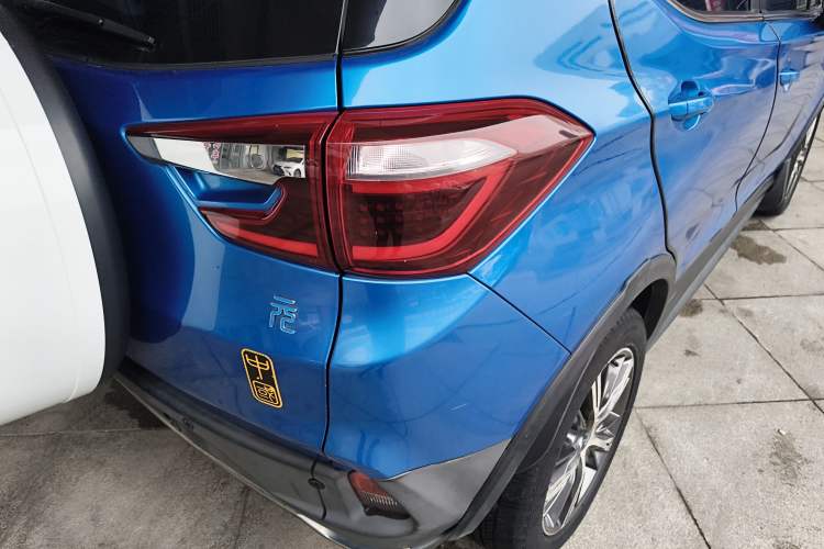 Used BYD Yuan New Energy 2018 EV360 Smart Connected Cool Model