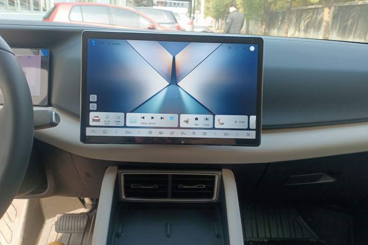 Used BYD Yuan UP 2025 Intelligent Driving Version 401 KM Dynamic Edition
