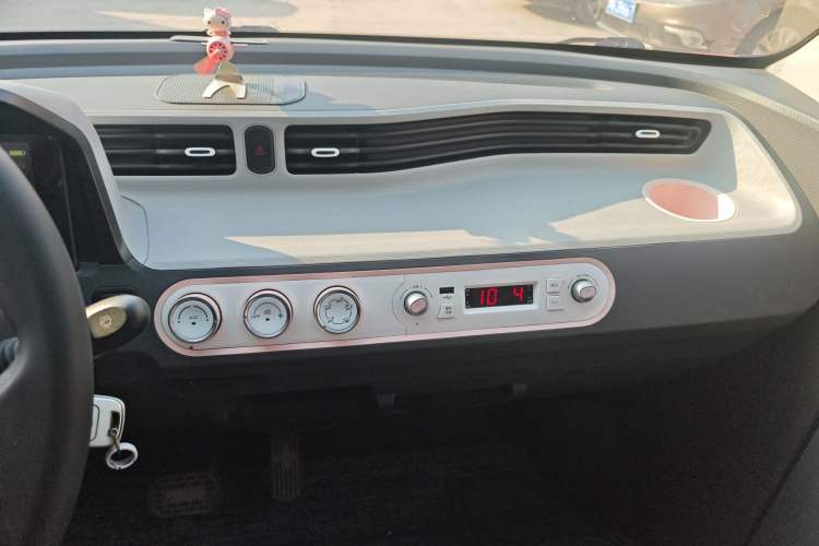 Used Wuling Hongguang MINIEV 2021 Macaron Premium Model – Lithium Iron Phosphate
