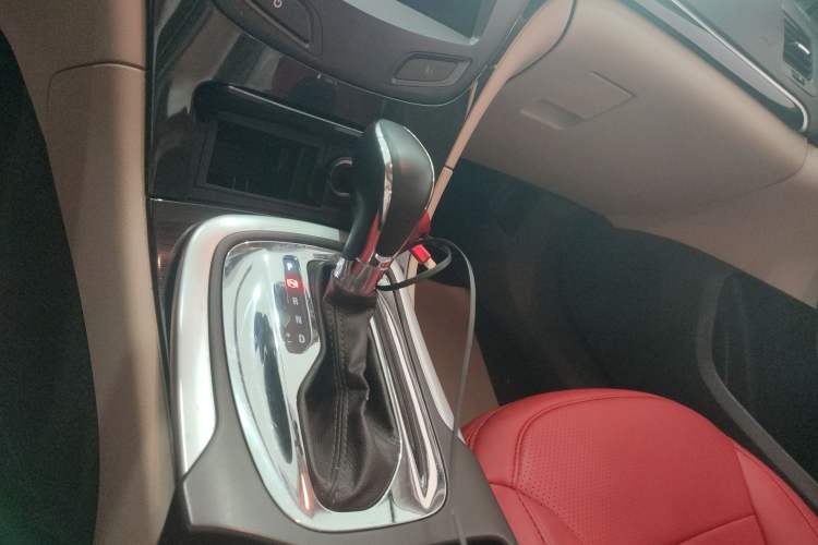 Used Buick Regal 2015 2.0L Leading Fashion Edition
