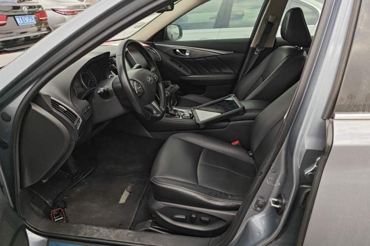 Used Infiniti Q50L 2016 2.0T Enjoyment Edition
