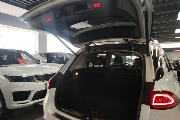 Used Mercedes-Benz GLE 2022 GLE 350 4MATIC Stylish Model
