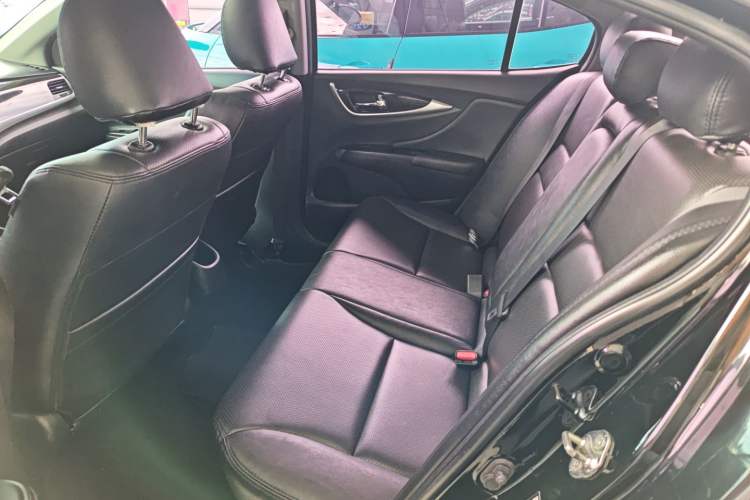 Used Honda Crider 2013 1.8L automatic luxury edition
