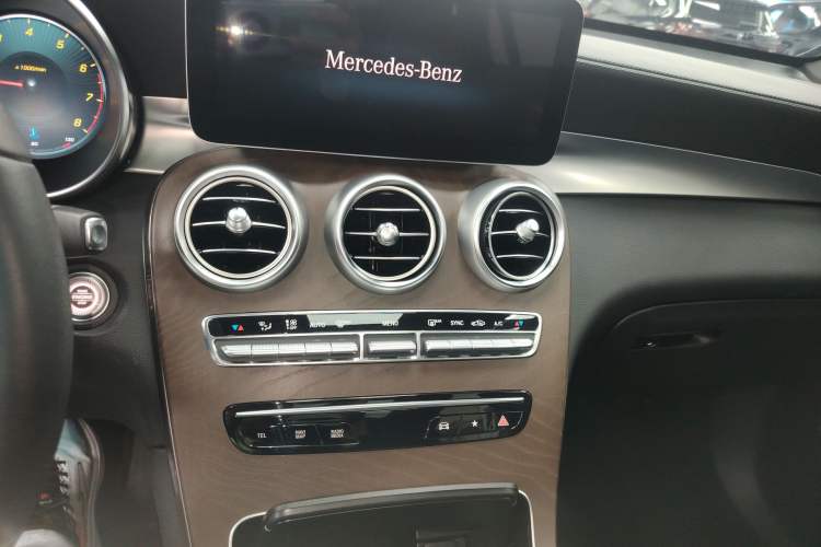 Used Mercedes-Benz GLC 2020 GLC 260 L 4MATIC Luxury Model