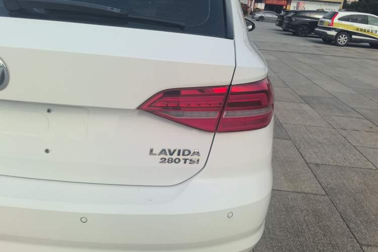 Used Volkswagen Lavida 2019 Hatchback 280TSI DSG Comfort Edition China VI Standard