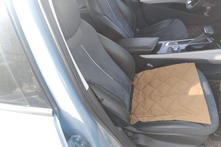 Used Buick Velite 6 2019 Connected Fashion Model
