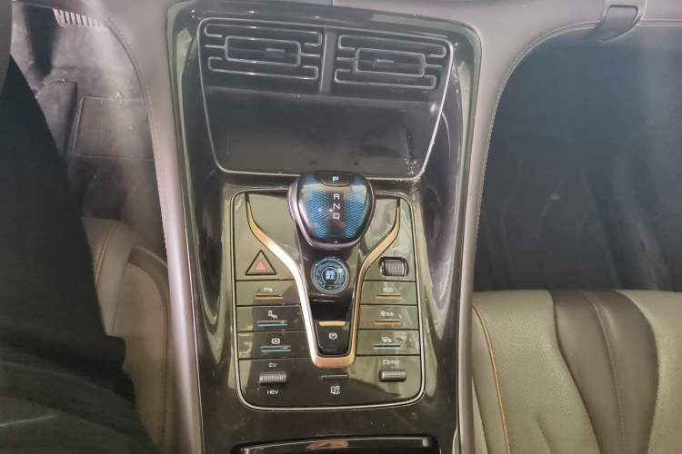 Used BYD Frigate 07 2023 DM-i 100KM Prestige Model
