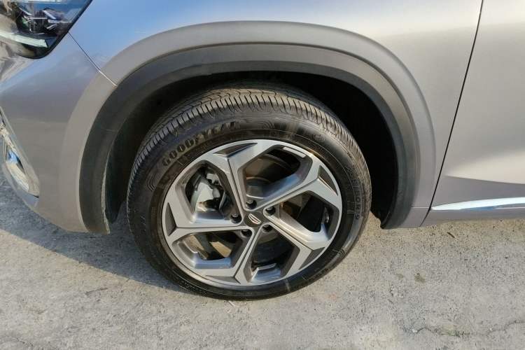 Used Geely Auto Monjaro L 2024 2.0TD High-Power Automatic Two-Wheel Drive Yunqi Version
