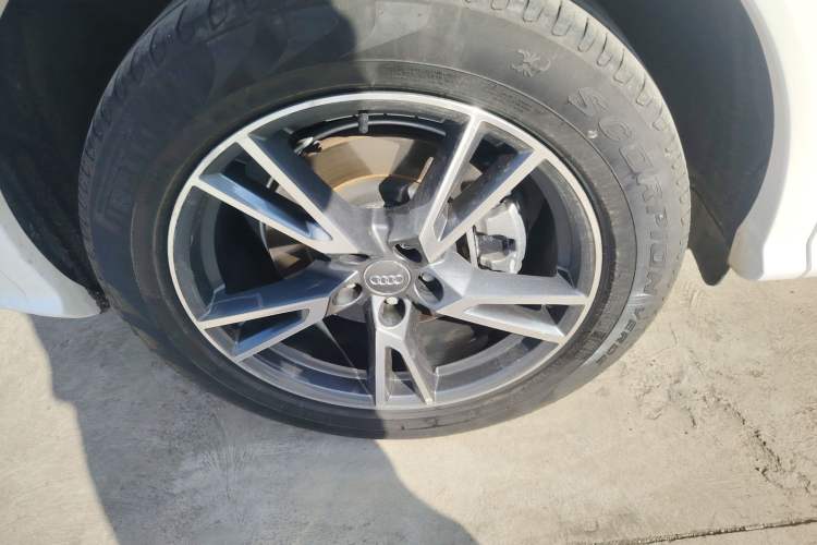 Used Audi Q5L 2020 Updated 40 TFSI Prestige Fashion Edition
