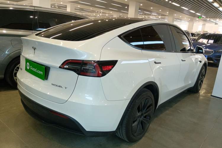 Used Tesla Model Y 2024 Rear-Wheel-Drive Version
