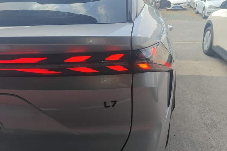 Used  L7 2024 1.5T 115 km Starship Dragon Edition
