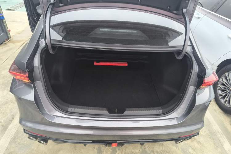 Used GAC Trumpchi EMPOW 2021 270T DCT J15 Version
