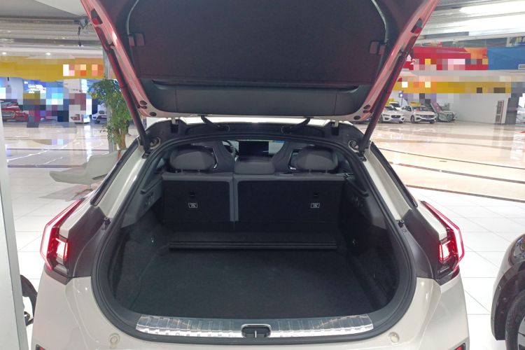 Used Zeekr 001 2025 WE Edition 100 kWh Rear-Wheel Drive
