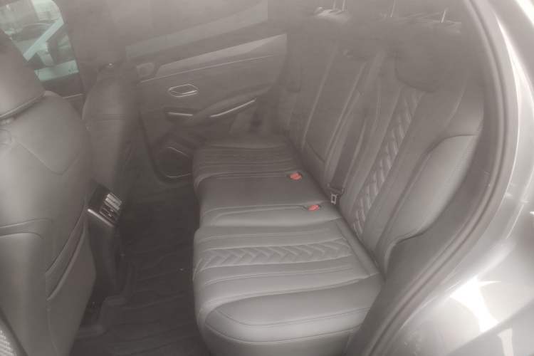 Used BYD Song L DM-i 2025 Intelligent Driving Version 160 km Beyond-Range Type
