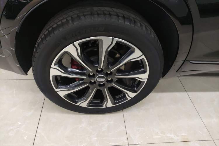 Used Cadillac XT5 2025 2.0T Platinum Edition