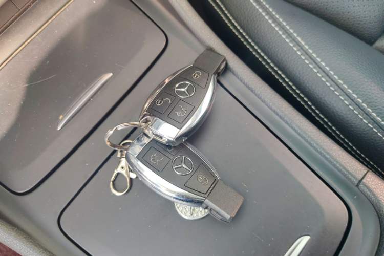 Used Mercedes-Benz GLA 2015 GLA 220 4MATIC Luxury Model