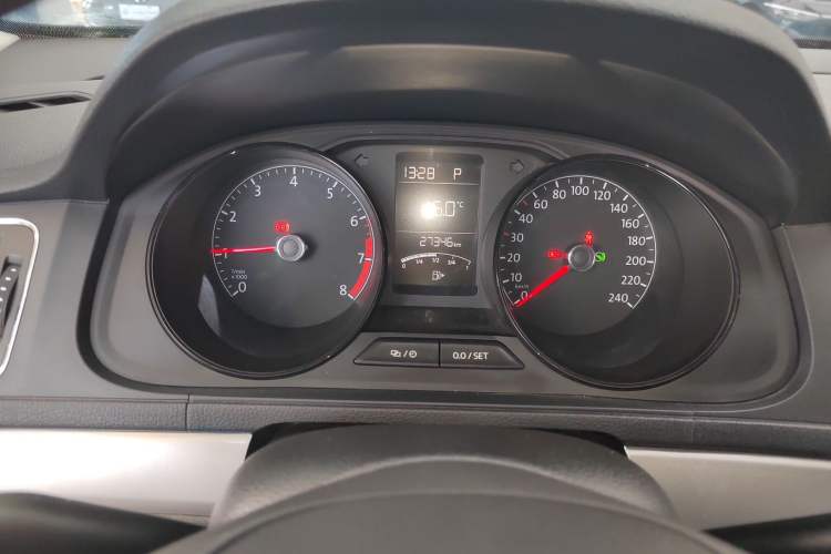 Used Volkswagen Lavida 2018 Classic 1.5L Automatic Fashion Edition China VI Standard
