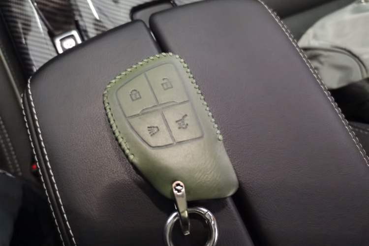 Used Buick Envision 2023 Encore S 652T Two-Wheel-Drive Luxury Model