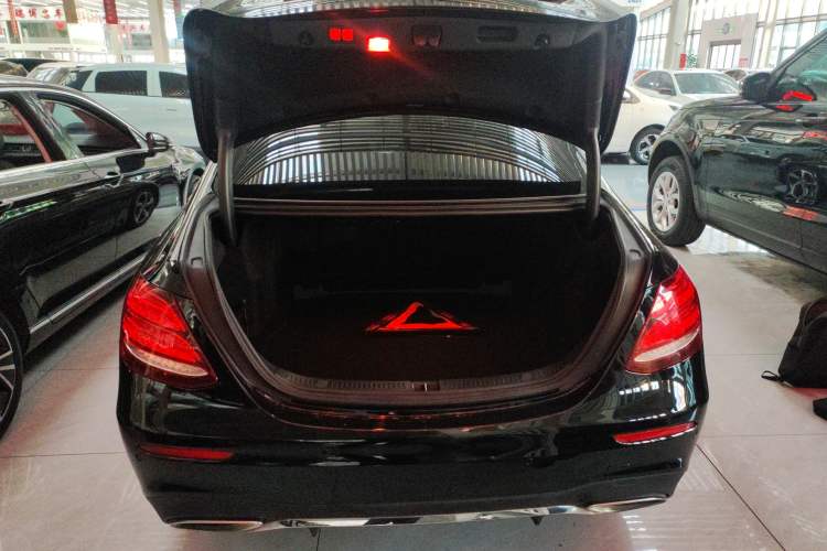 Used Mercedes-Benz E-Class 2019 Restyled E 300 L Sporty and Stylish Edition
