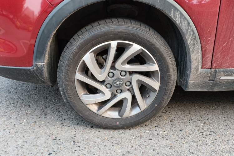 Used  Refine S3 2014 1.5L Manual Luxury Smart Model
