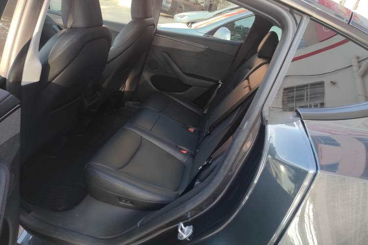 Used Tesla Model Y 2025 Long-Range All-Wheel Drive First Edition
