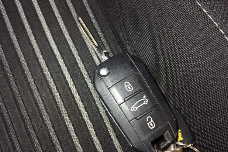 Used Peugeot 408 2015 1.2T Automatic Luxury Edition
