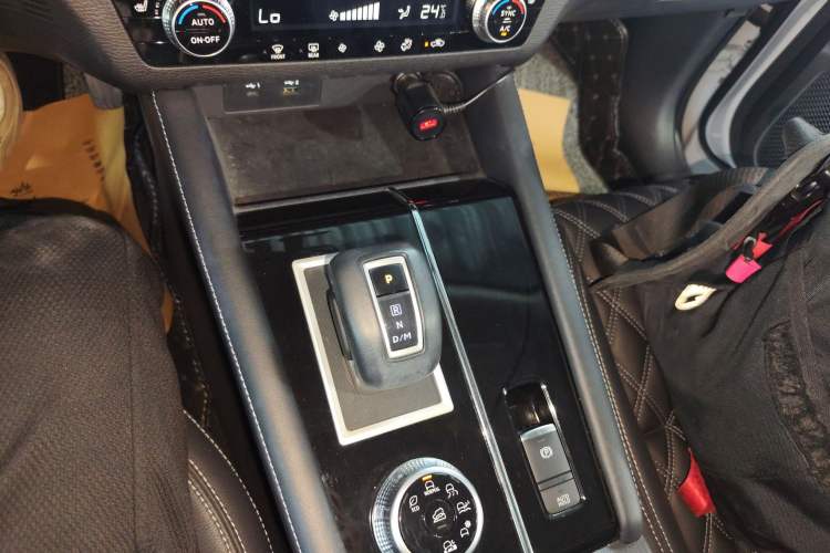 Used Mitsubishi Outlander 2023 1.5T CVT Four-Wheel Drive Prestige Edition 7 Seats