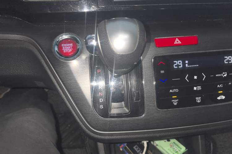 Used Honda Elysion 2016 2.4L Style Edition