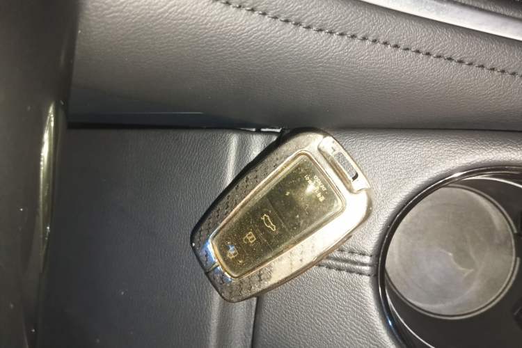 Used Toyota Avalon 2022 Dual-Engine 2.5L Luxury Edition
