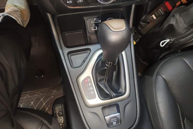 Used  Cherokee 2017 2.0L Superior Edition
