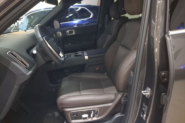 Used Li Auto L8 2023 Air model
