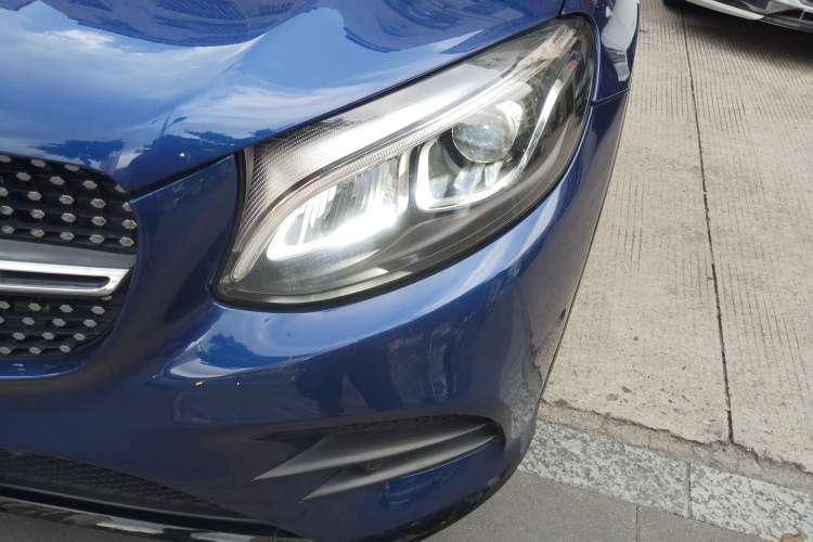 Used Mercedes-Benz GLC Coupe 2017 GLC 260 4MATIC Coupe SUV
