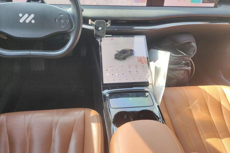 Used  L7 2022 Dynamic Model
