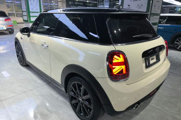 Used  MINI 2018 1.5T COOPER Artist