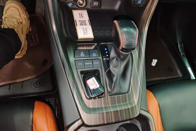 Used Toyota RAV4 2020 2.0L CVT Two-Wheel Drive Fashion Edition
