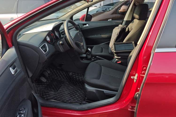 Used Peugeot 308 2014 Enjoy Edition Classic 1.6L Manual YouShang Model
