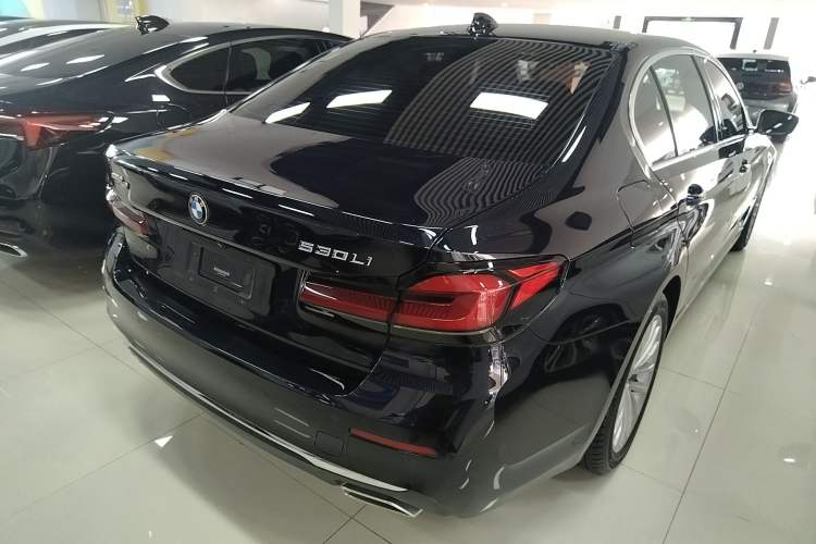 Used BMW 5 Series 2021 Updated Version 525Li Luxury Package
