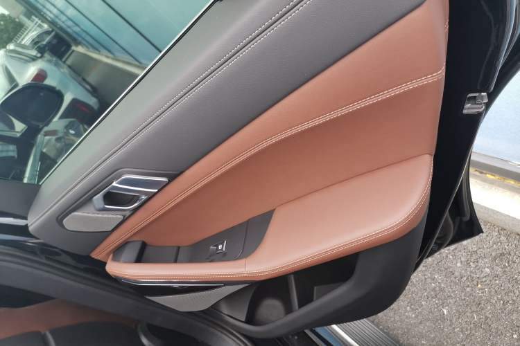 Used BMW X6 2023 xDrive40i M Sport Package